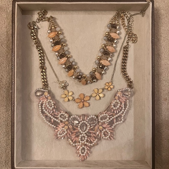 Jewellery & Hair Accessories Bundle 8 Pieces - Picture 2 of 5